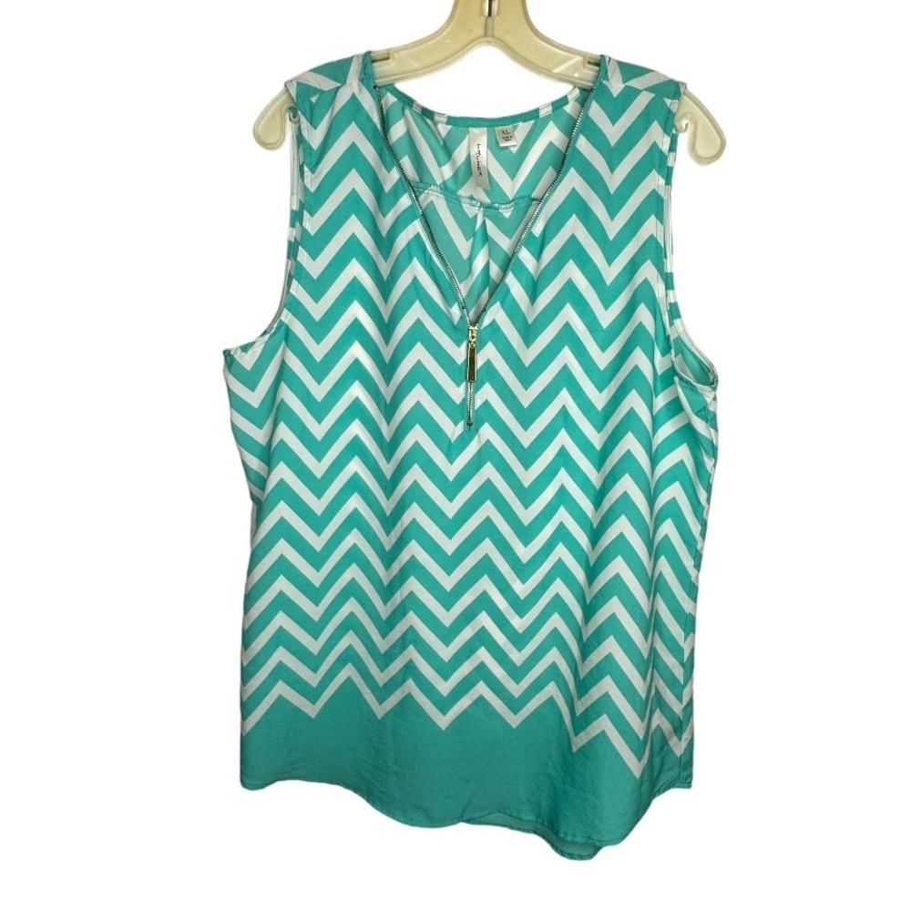 Tacera Top With Zipper